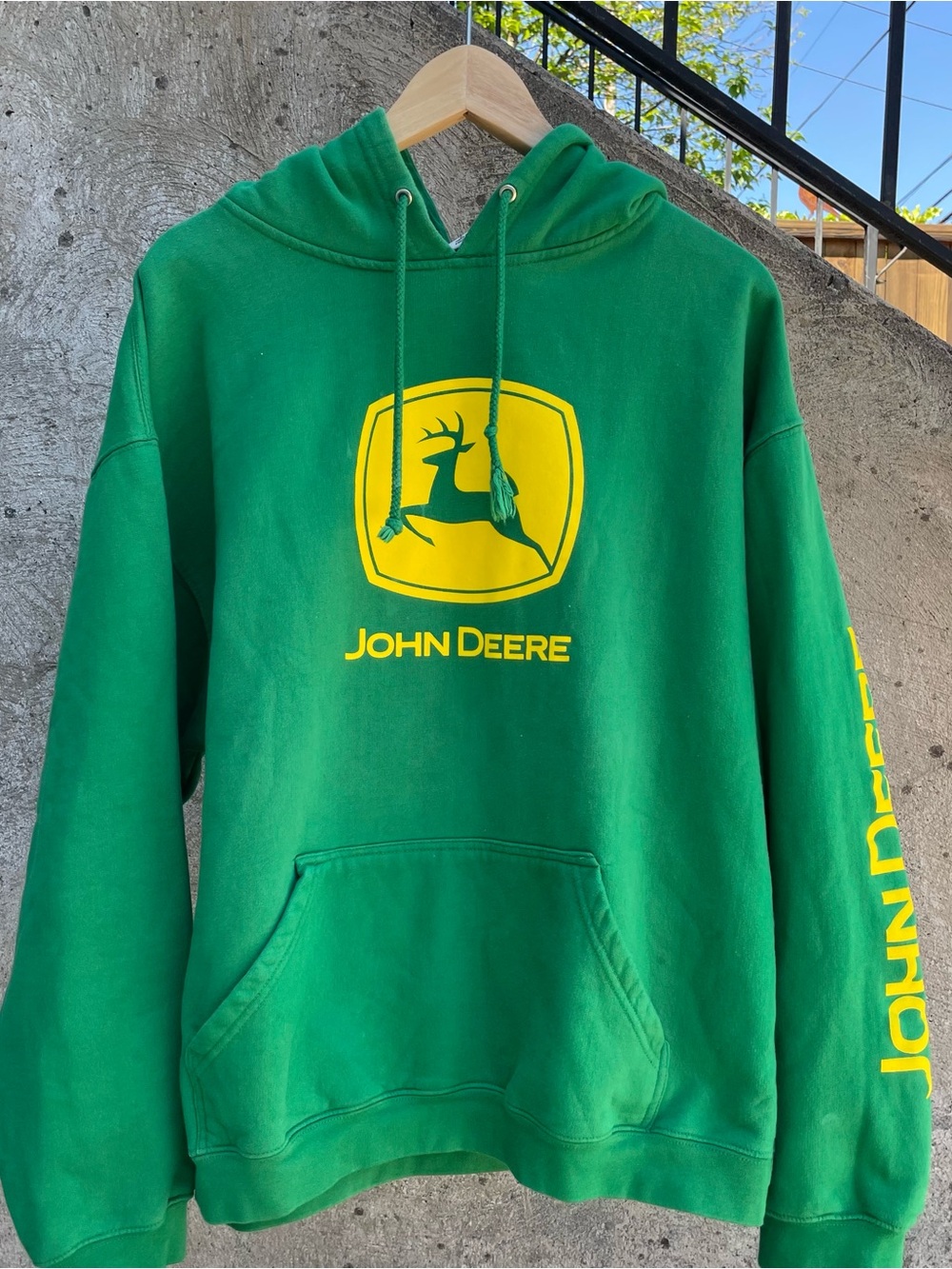 Green and yellow John Deere heavyweight spellout hoodie size large - Picture 2 of 4
